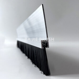180 Degree H Aluminium Profile Strip Brush for Sealing