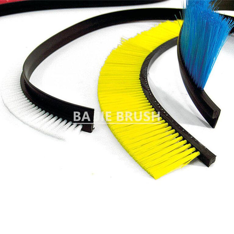 Flexible brush seals with rubber profiles and nylon bristles