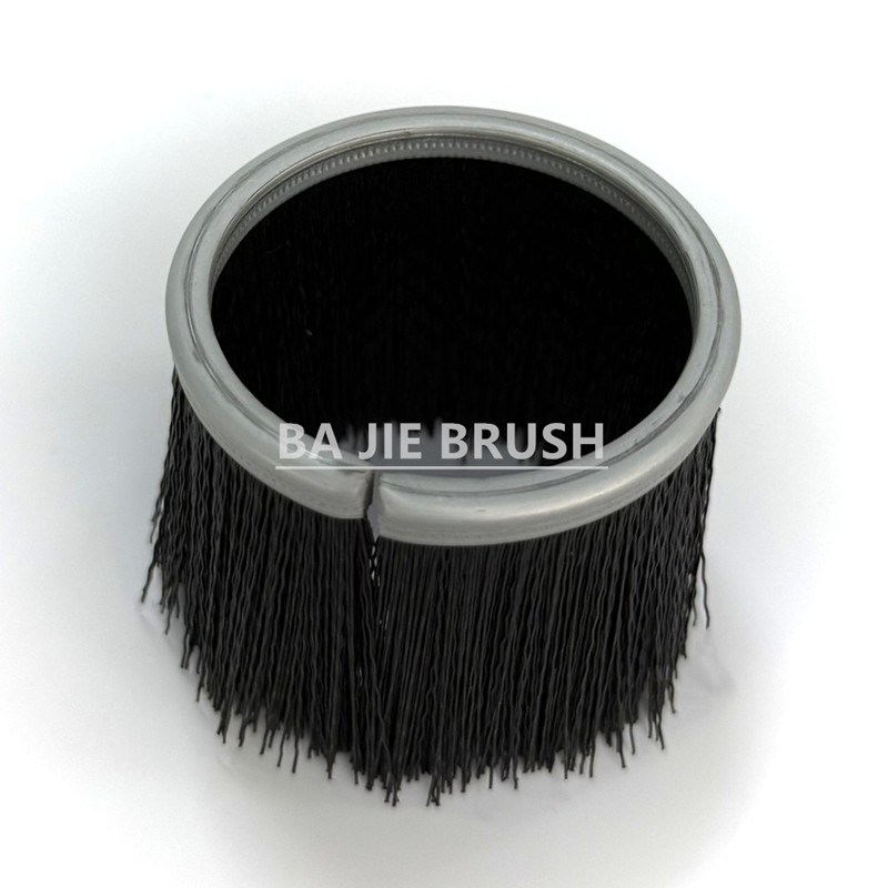 Cup strip brush for circular sealing and cleaning