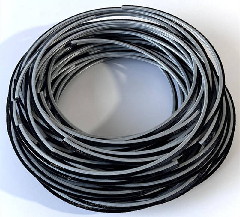 Custom outside disk brush rings with outward-facing bristles