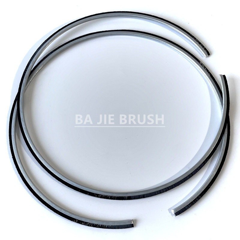 Outside disk brush with outward-facing bristles